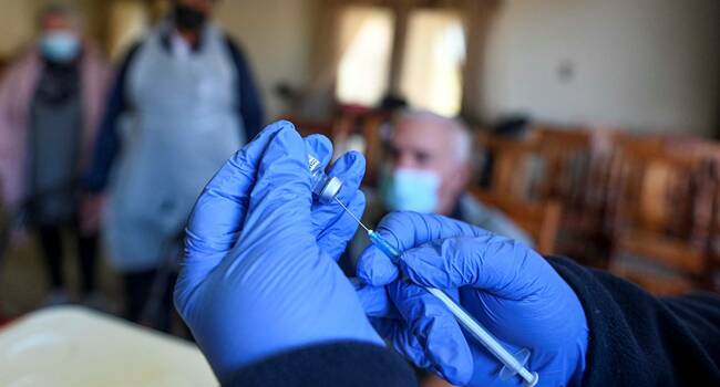 Covid-19 in Gauteng: We might have reached peak of fourth wave, says Phaahla