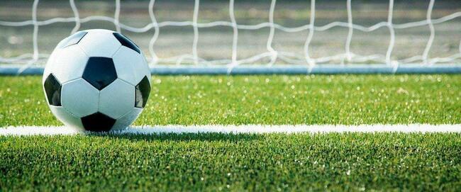 Lady Dinos Open Season Against Union