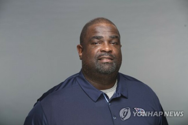 Tennessee Titans 2023 Football Headshots