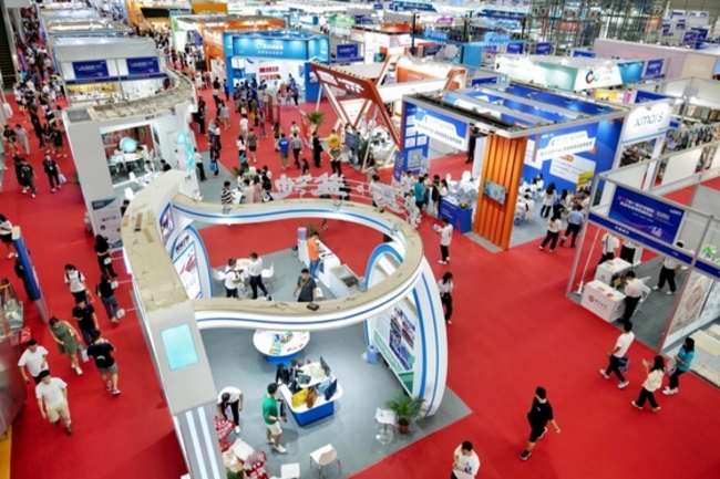 E-Commerce Giants Rush to Roll Out ‘Full-Service' Business Model