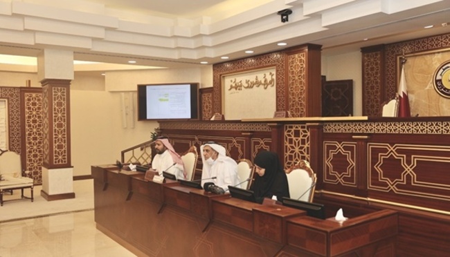 Shura committee reviews draft laws