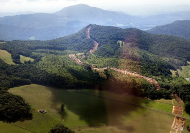 US appeals court dismisses motion challenging permits for natural gas pipeline