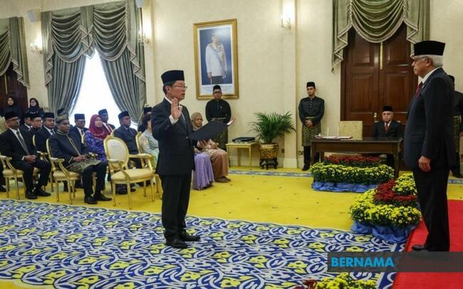 CHOW KON YEOW SWORN IN AS PENANG CHIEF MINISTER