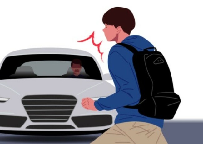 Pedestrian surprised at the sight of a car falls down while jaywalking, but why is the driver guilty?