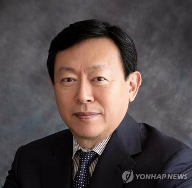 Lotte Group chairman highest-paid biz leader in S. Korea during H1
