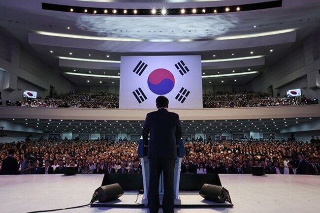 Yoon denounces communist forces, stresses ties with Japan on Liberation Day