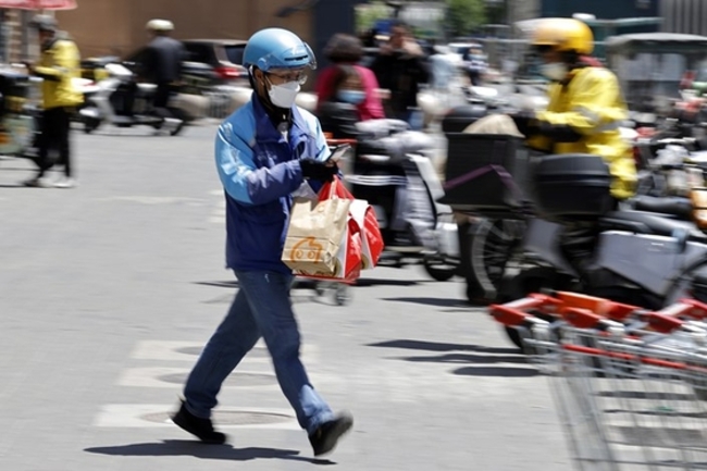 New Indicator Shows China's Consumers Are Spending — on Services