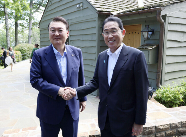 Japan, South Korea agree on restart of high-level talks by year-end