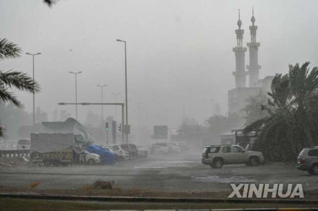 KUWAIT-JAHRA GOVERNORATE-THUNDERSTORM