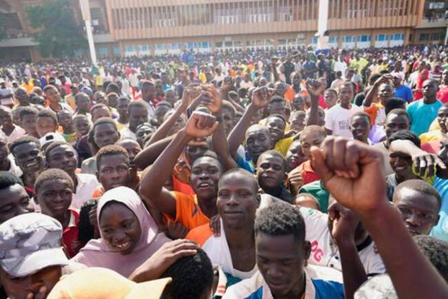 Leader of Niger's junta says it will restore civilian rule within 3 years, but gives no details