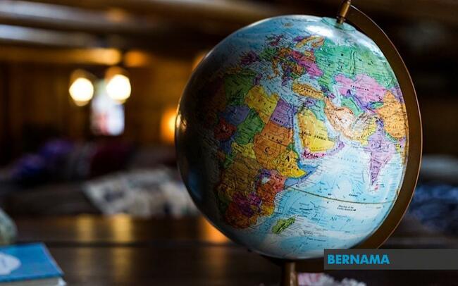 OUTSIDER ARÉVALO EXPECTED TO WIN GUATEMALA'S PRESIDENTIAL VOTE