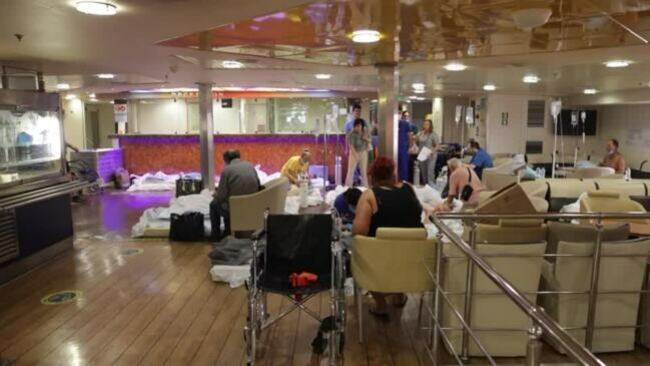 Hospital patients evacuated as Greece wildfires burn