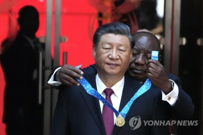 APTOPIX South Africa China Visit