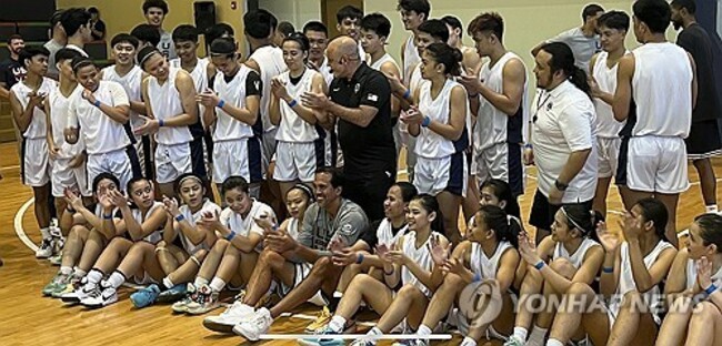 World Cup Spo?s Homecoming Basketball