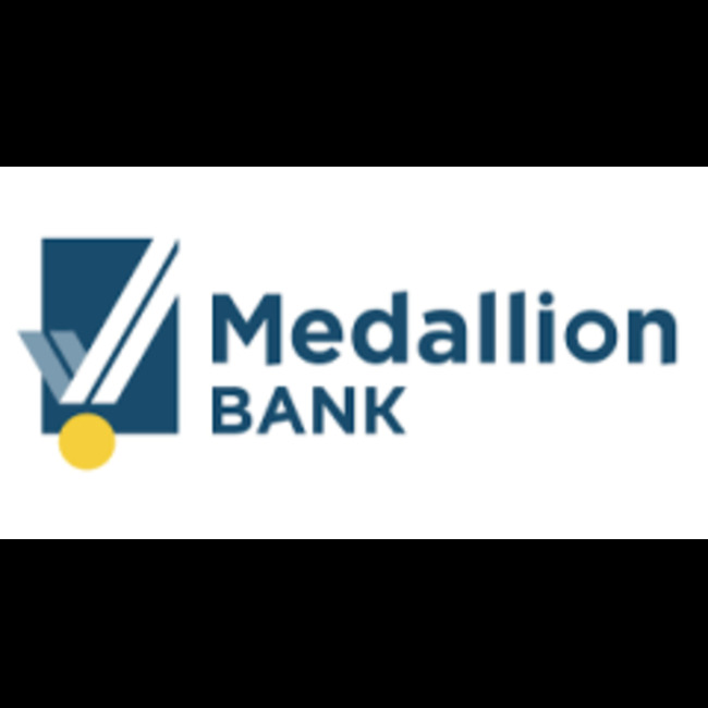 Medallion Bank (NASDAQ:MBNKP) Trading Down 0.4%
