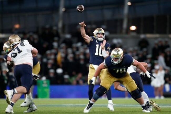 Hartman's impressive debut has No. 13 Notre Dame thinking big after win over Navy