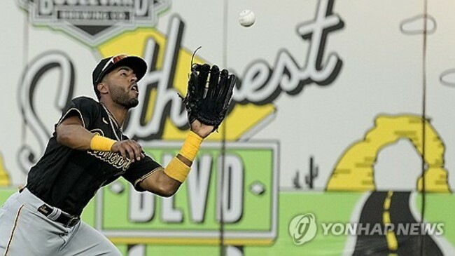 Pirates Royals Baseball