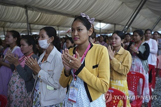 Cambodia Hun Manet Visit Workers
