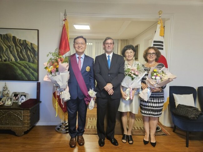 Peruvian commendation