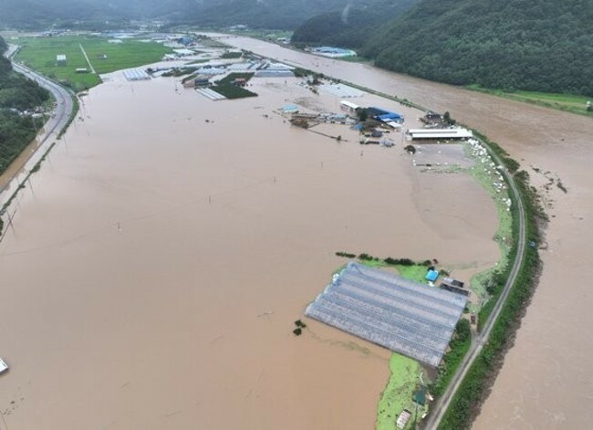 Ministry to build more dams, dredge more rivers next year