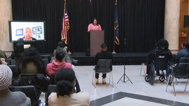 Tenants call for Indiana lawmakers to improve renters’ rights