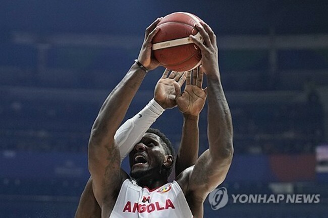APTOPIX World Cup Dominican Republic Angola Basketball