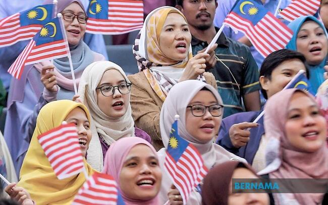 CIVIL SERVANTS MUST BOOST WORK PERFORMANCE, PATRIOTISM TO COUNTRY