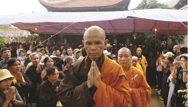 Thousands mourn monk dubbed ‘father of mindfulness’