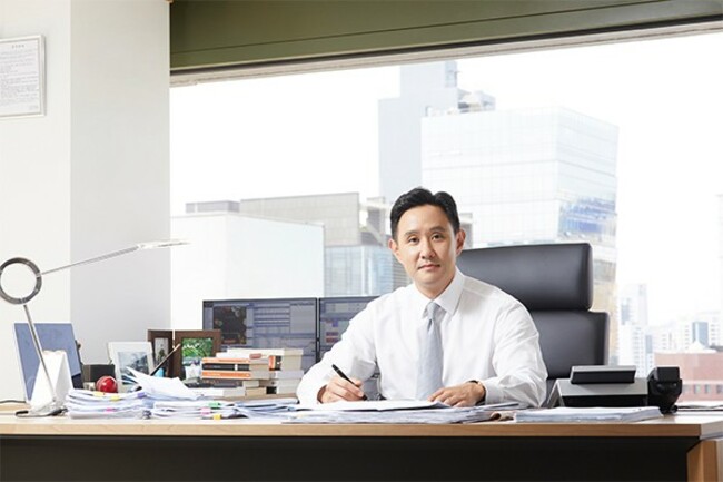 Korea Zinc chief boosts his ownership on battery alliance with Hyundai Motor