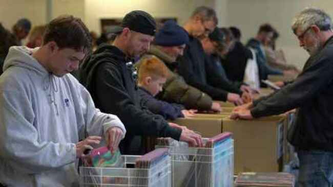 Crowdfunding and vinyl sale gives bFM boost