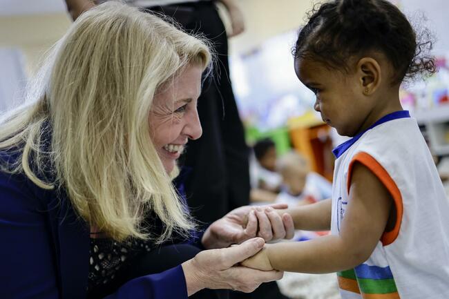 UNICEF Chief Highlights Child Poverty, Climate Impact in Brazil Visit