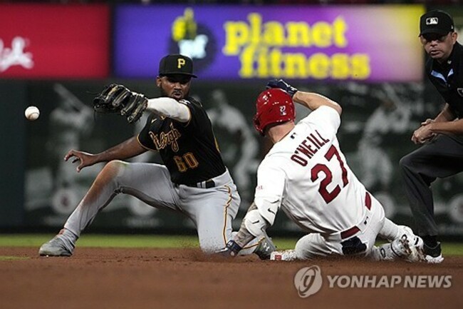 Pirates Cardinals Baseball
