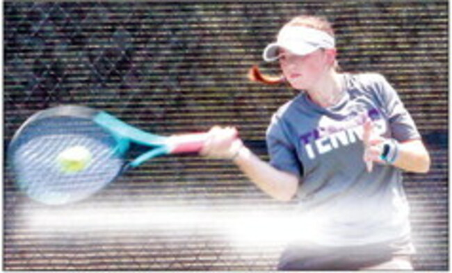 BISD tennis teams pick up district wins