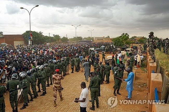 NIGER FRANCE PROTEST