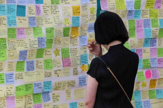 Teachers to hold de facto nationwide protest despite warning