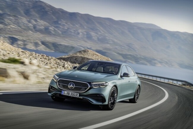 [Test Drive] Mercedes-Benz's new E-Class blends present with past