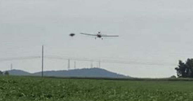1 Meter UAP Shoots Past Crop Duster In Newport, Virginia, 8-11-2023, UFO Sighting News.
