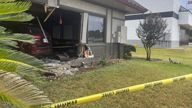 Driver crashes into Denny's restaurant, injures 23 people inside