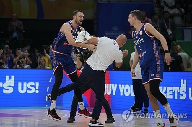 CORRECTION World Cup Lithuania Serbia Basketball