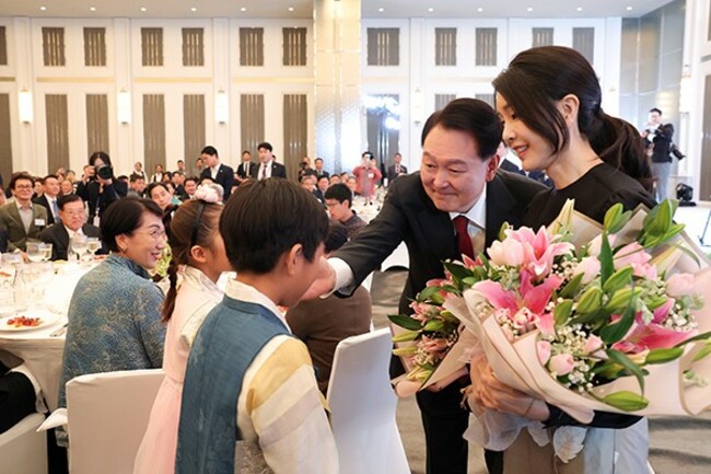 Yoon's trip to Indonesia, India to bolster ties in advanced industries