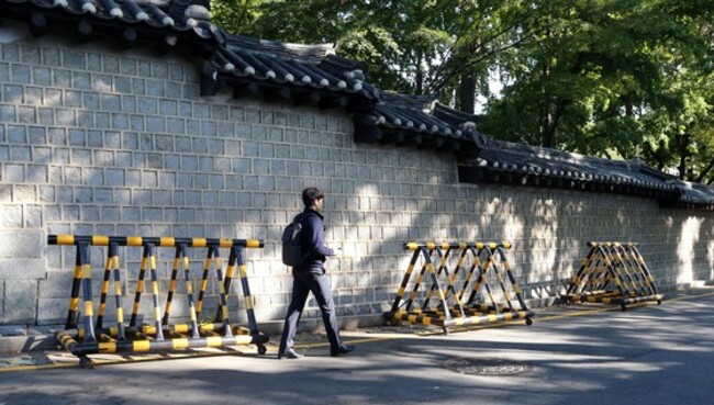 Seoul's development plans spark clash over preservation