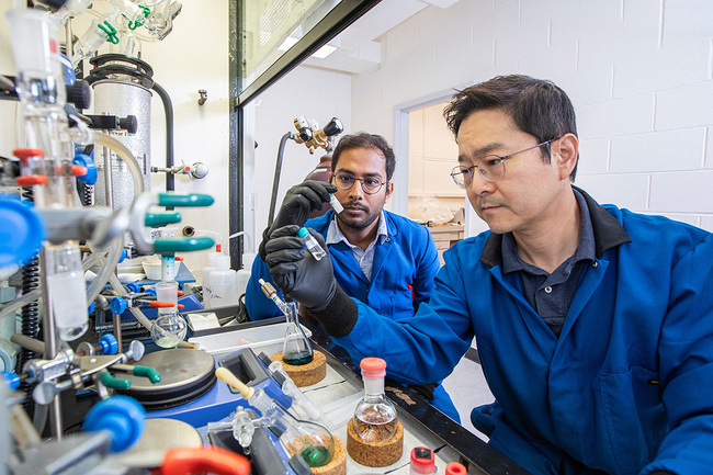 FSU Researchers Create Adaptable Polymer for Extreme Temperatures