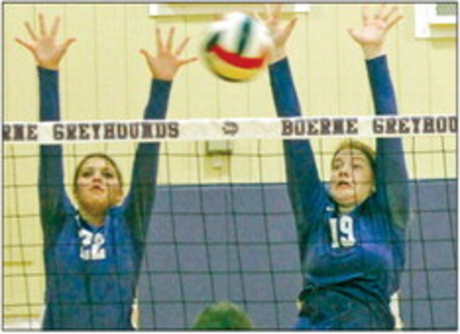 Lady Hounds fall to Warriors in five sets