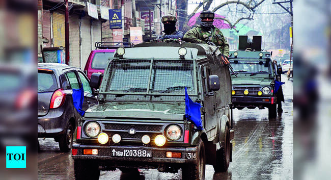 bsf: J&K SPO killed, BSF ASI among 4 cops wounded in grenade attack