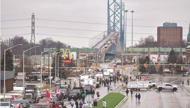 Trucker protests spark Ontario emergency