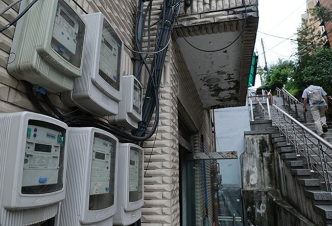 Korea may review another electricity rate hike as KEPCO's debt exceeds $150 bn