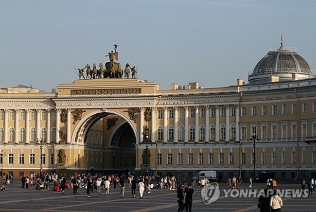 RUSSIA PALACE SQUARE