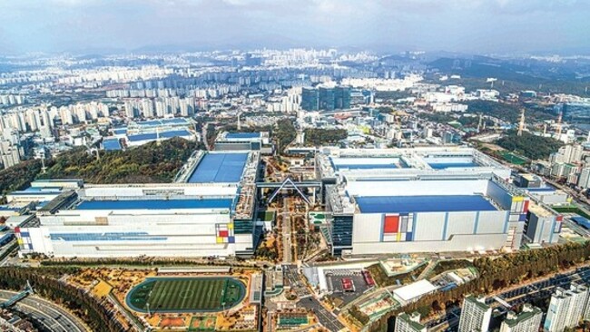 [NEWS ANALYSIS] Korea losing global tech race, with subpar gov't support