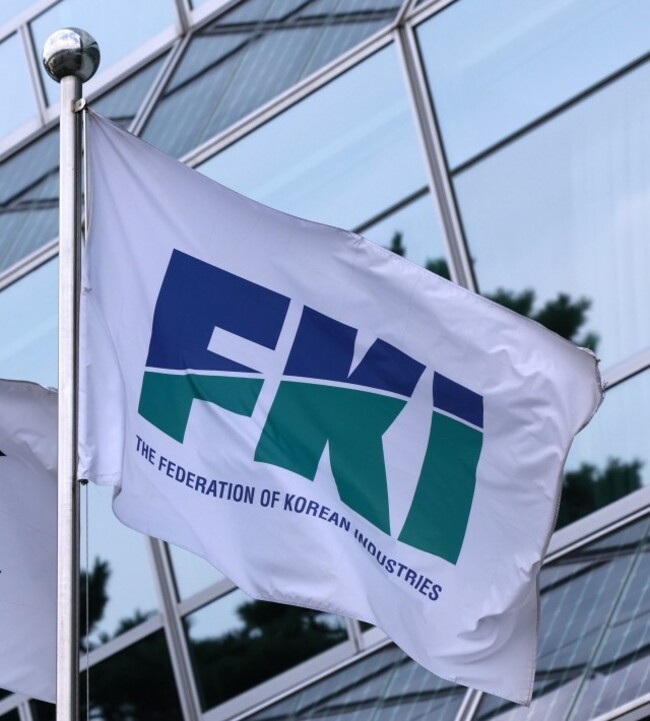 6 in 10 view chaebol favorably: FKI survey