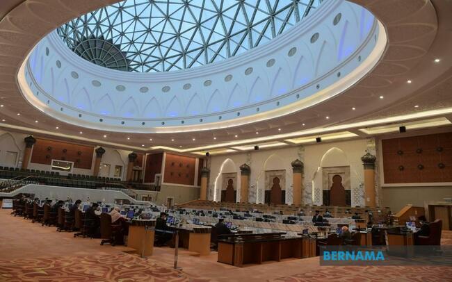 JOHOR GOV'T ASKED TO STUDY IMPLEMENTATION OF CARBON CREDITS